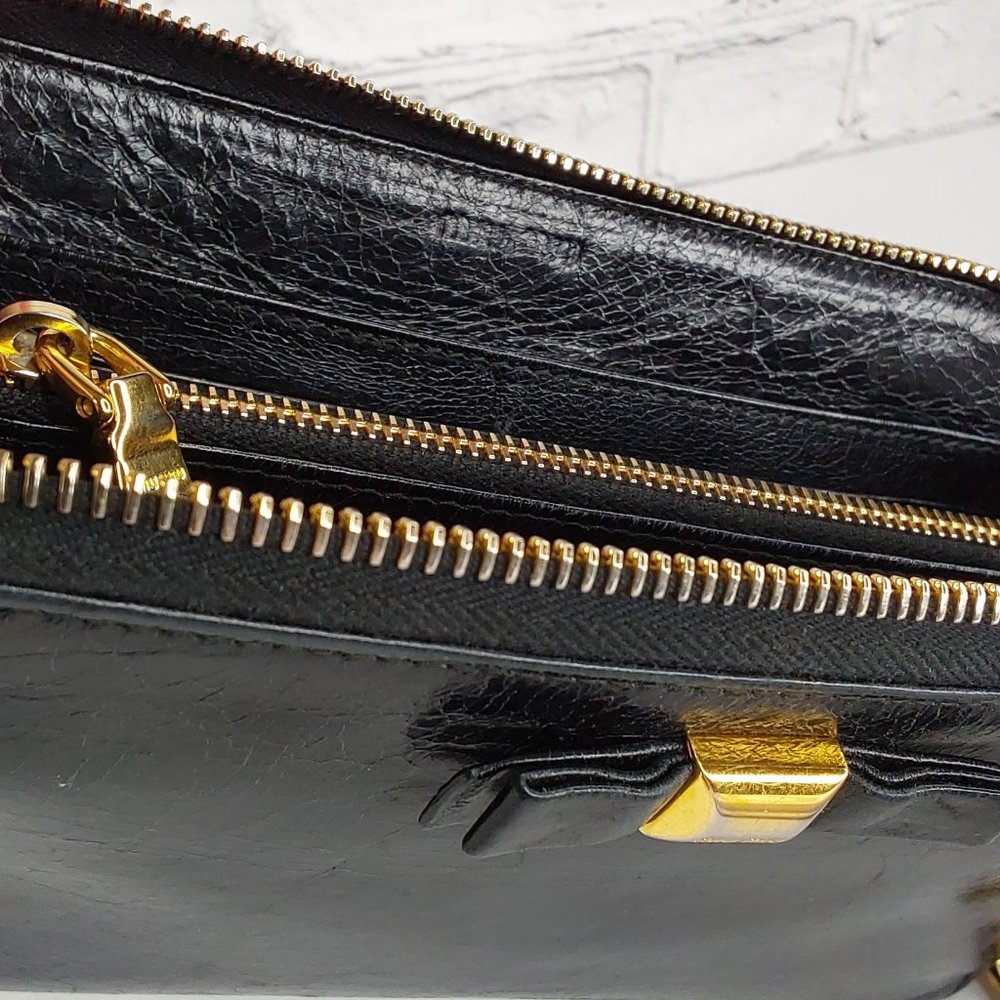 'MIU MIU' BOW-FRONT LEATHER WALLET FULL-ZIP  DISTRESSED ONYX - Picture 8 of 15
